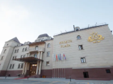 Krokus Plaza Hotel Hoteles cerca del Aeropuerto Internacional de Taskent