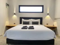 Nomad Resort - Adult Only