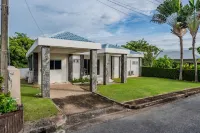 Shark House - Family Pool Villa