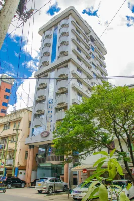 Sleep Inn Hotel - City Centre فنادق في دار السلام