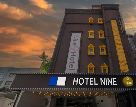 HOTEL NINE
