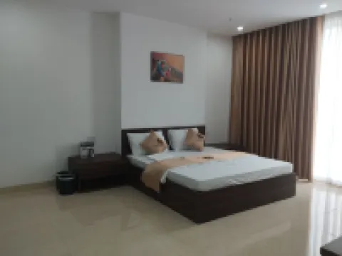 BOYUE HOTEL & APARTMENT