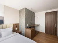 La Hotel Duong So 21 Hotels near District 12