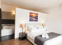 Modern pool villa nature garden and beach Pak Nam Pran - hua hin