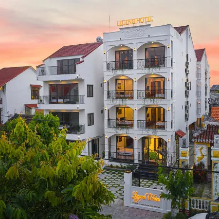 Hoi An Legend Charm Hotel Отели рядом с достопримечательностью «Ipa-Nima»