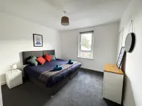 2-Bed Gourock Margaret St - Sleeps 4 - Contractors, Business & Relocations - Free Parking Các khách sạn ở 