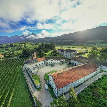 Villa di Modolo – The Dairy Courtyard Отели в г. Беллуно
