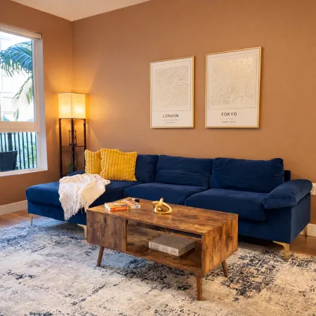 Relaxing Pacific Escape Near Disneyland, Pool &GYM