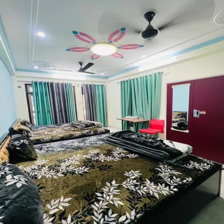Vandana Palace