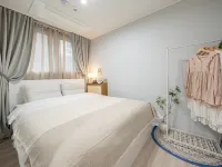 [New Building E/V] Walk: Konkuk Univ 6m, Seongsu 7m! All hot spots like Hongdae under 30min.