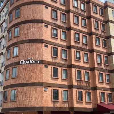 CHARLOTT SUITE 26 Hotels near Teusaquillo