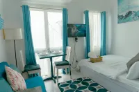 La Bella Tagaytay | Garden View | WiFiAndnetflix | Near Twin Lakes - 2-Star