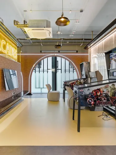รูปภาพของStudio with a balcony in Title Legendary, Bang Tao | Managed by Main Bridge Realty