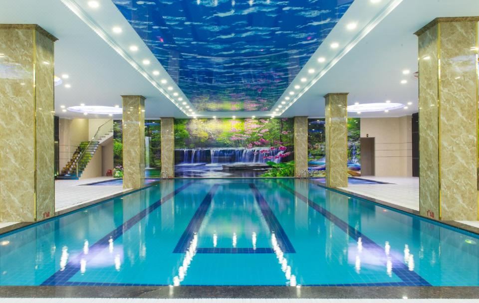 2. 카인 훙 팰리스..