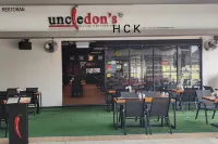 Above Mall at Sunsuria Setia Alam by HCK Hôtels à : Petaling