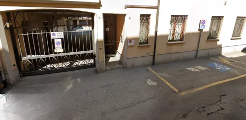 Two-room apartment in Voghera's historic center Hotels in Cervesina
