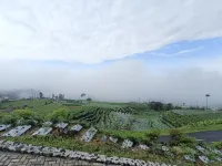 Diorit Villa and Glamping Hotels in Wonosobo