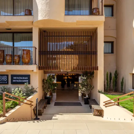 3HB Falésia Beach