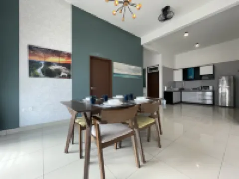 Desaru Arcadia Villa with Pool Table, Outdoor BBQ, Indoor Steamboat by Beestay