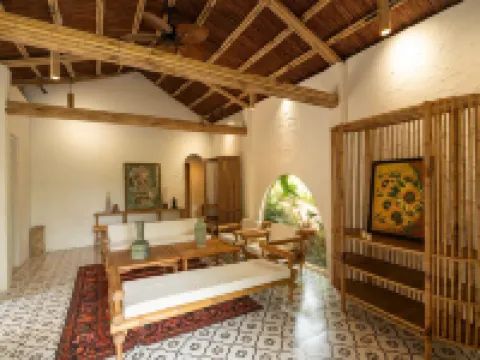 LIA RETREAT & COFFEE Hotels near Sun World Ba Na Hills