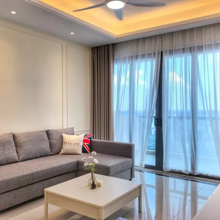 B135008 R&F Princess Cove 2BR, Sea View, JB-SG CIQ, Malls Отели рядом с достопримечательностью «Торговый центр JB City Square»