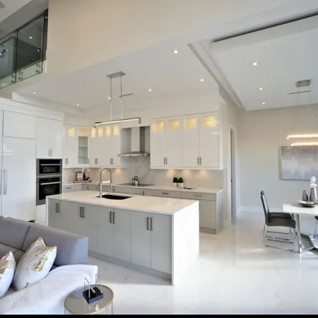 Luxury 2-Bed Suite /Private Bath/Near YVR/Free Parking