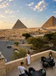 Cacillion Pyramids View - غرفة مطلة على الجبل