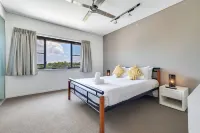 Darwin Waterfront Short Stay Apartments - Meerblick