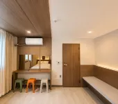 Busan · 1 Stop from Seomyeon Station · 1-Minute Walk from Jeonpo Station · Up to 10 Guests - Huvilat