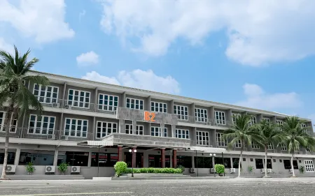 B2 Ubon Boutique & Budget Hotel