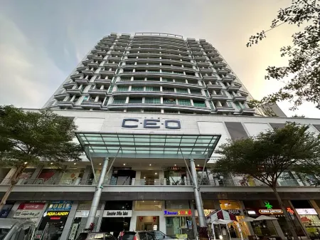 The CEO Suite7 by Homey Planet Отели рядом с достопримечательностью «Setia SPICE Convention Centre»