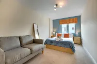 Stephenson Sleepers Apartments - By Week2Week