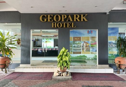 OYO Geopark Hotel