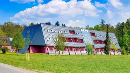 Hotel Belaria Resort - wellness, swimming pool Отели в г. Фульнек