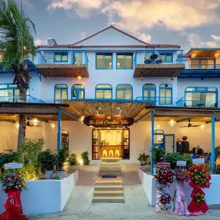 The Linh Coastline Villa Отели рядом с достопримечательностью «Пляж Хойан»