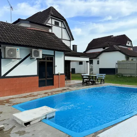 A’Famosa Private Pool Villa Lot 872 – Fong Homestay Hotels in Pegoh