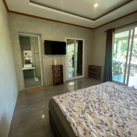 Koh Chang Hill-View Hideaway