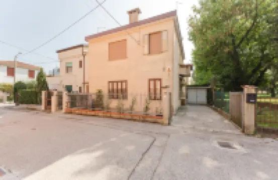 Al Pettirosso apartment with free parking - ideal for families