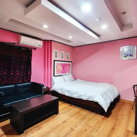 Feel Motel