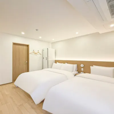 MH Hotel Geumam Terminal Branch No. 4 Отели рядом с достопримечательностью «Парк Докчин»