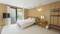 STAY.G CAMPING & POOL VILLA - Mountain view
