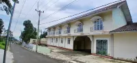 Rehat at Linggarjati - Kuningan - Wifi