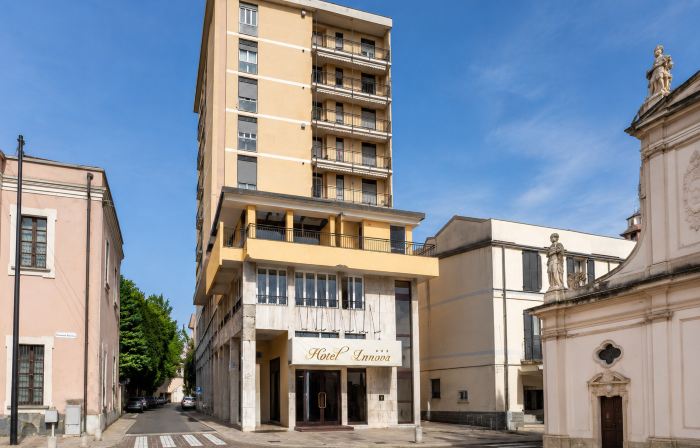 Hotel Innova