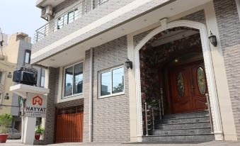 Hayyat Luxury Hotel