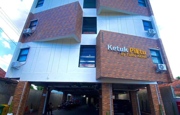 Ketuk Pintu By TURU KENE