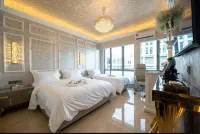 Regis by Ritz, Imago Mall Loft B