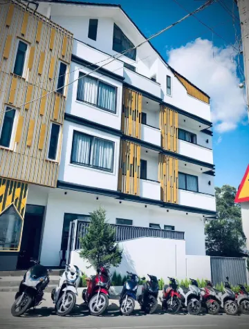 TTR Midtown View Hotel