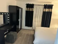 Modern 2 Bedroom House Near London City Airport, Excel, O2 & DLR with FREE Parking