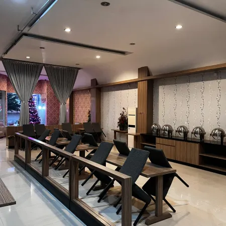 Miracle Hotel