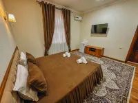 Pakhlavon hotel